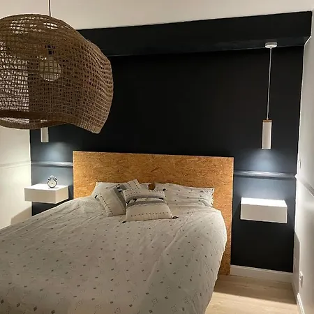 Superbe T2 Avec Parking, 10min Du Centre De