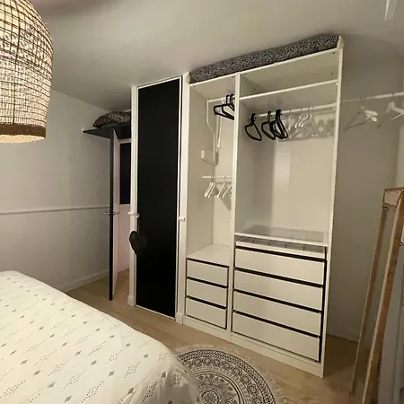 Superbe T2 Avec Parking, 10min Du Centre De Lille